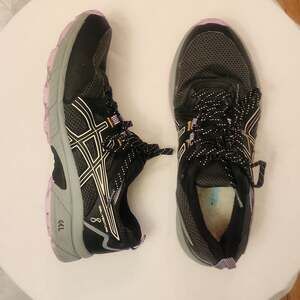Asics Women's Venture 8 SZ 8.5 Black With Hints Of Purple Athletic Running Shoes